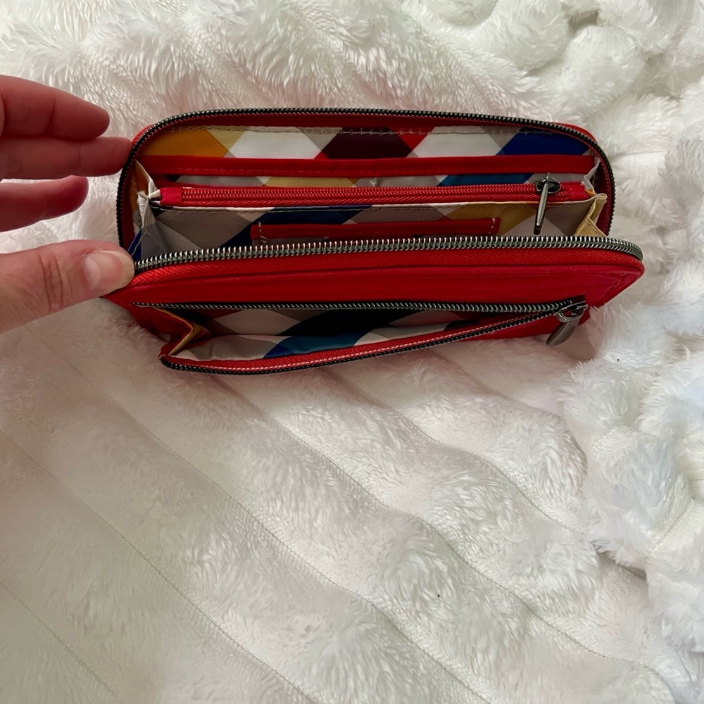 Lug Scarlet Quilted RFID Zip Around Wallet - Picture 4 of 4